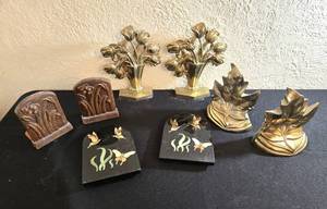 lot 199 image: Stunning Bookends for Displaying Your Favorite Books