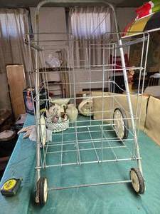 lot 117 image: Folding Shopping Cart