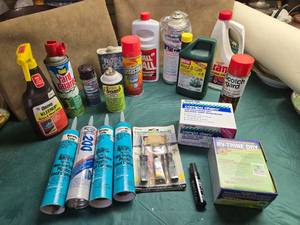 lot 119 image: Misc. Cleaning & Outdoor Supplies