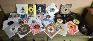 lot 247 image: Rock & Roll 45s Record Collection