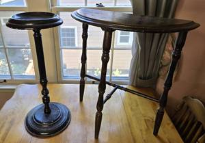 lot 255 image: AshtrayPlant Stand & Decorative Half Table