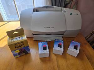 lot 265 image: Lexmark 3200 Printer with Spare Cartridges