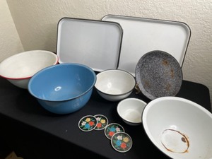 lot 31 image: Enamelware Bowls, Cookie Sheets, & Metal Coasters