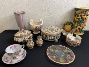 lot 95 image: Capodimonte Dishes from Italy and Other Beautiful Pieces