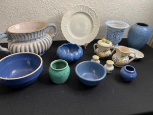 lot 302 image: Red Wing Cream & Sugar, SaltPepper, Rumrill 276 & Other Prettys