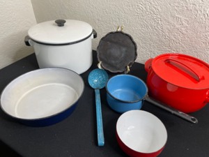 lot 99 image: Enamelware Stockpot, Casserole Dish & Others