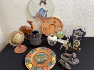 lot 94 image: International Collection of Decorations