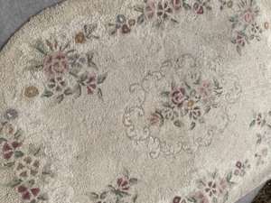 lot 41A image: Oval Yarn Hooked Rug