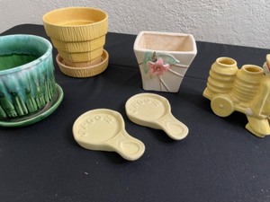 lot 53A image: Classic McCoy & Morton Pottery Pieces