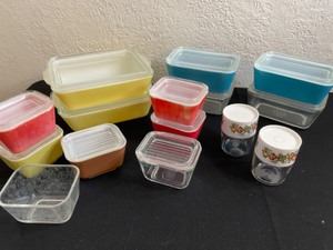 lot 51 image: Pyrex Casserole Collection & SaltPepper Shakers