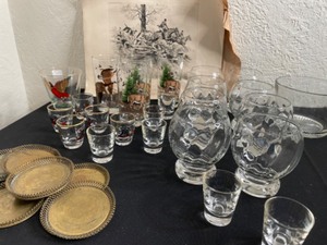 lot 346 image: Barware Drink & Shot Glasses