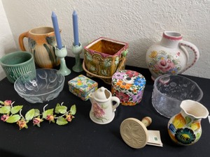 lot 310 image: Tulips, Roses & Flowers