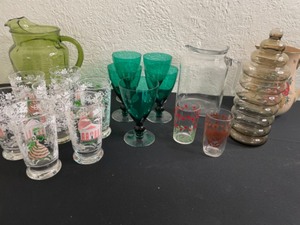 lot 349A image: Fun Glassware & Pitcher Collection