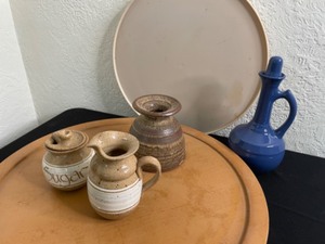 lot 335 image: Lazy Susans & Pottery Pieces