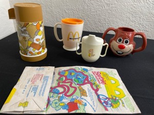 lot 31B image: Vintage Kids Drinkware from Nestle, McDonalds and Classic Kids