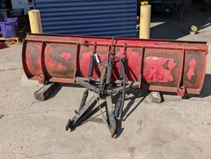 lot 24 image: 8ft Straight Blade Snow Plow