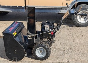 lot 69 image: Noma Snow King Snowblower