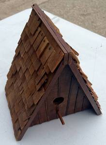 lot 31 image: A-Frame Birdhouse