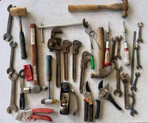 lot 80 image: Collection of various Tools