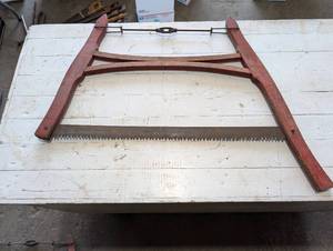 lot 62 image: Antique 2-person wood crosscut saw