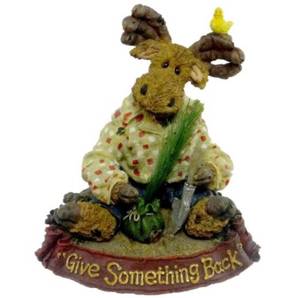 lot 90 image: Boyds bears folk stone collectibles
