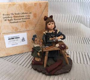 lot 96 image: Yesterdays child Boyds bears
