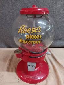 lot 57 image: Carousel Reeses pieces dispenser