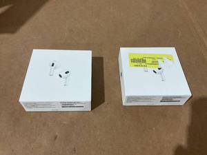 lot 23 image: LOT OF 2 AirPods (3rd Generation)