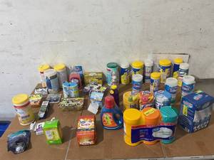 lot 276 image: LOT OF Cleaning Supplies
