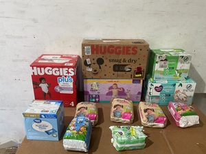 lot 282 image: LOT OF Baby Items