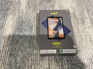lot 77 image: Surf Onn. 8 Tablet, 32GB, (2024 Model)