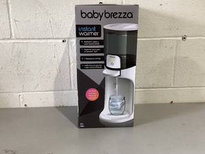 lot 489 image: Baby Brezza Instant Warmer  Instantly Dispense Warm Water at Perfect Baby Bottle Temperature