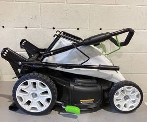 lot 590 image: Greenworks Pro 80V 21 Brushless Push Lawn Mower