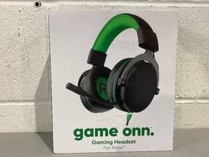 lot 423 image: Game Onn. Xbox Wired Video Game Headset with 3.5mm Connector, Flip-to-Mute Mic