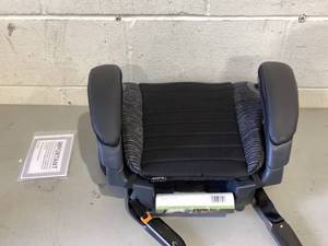lot 446 image: Chicco GoFit ClearTex Plus Backless Booster Car Seat