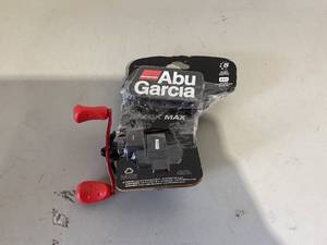 lot 452 image: Abu Garcia Black Max Low Profile Baitcast Reel