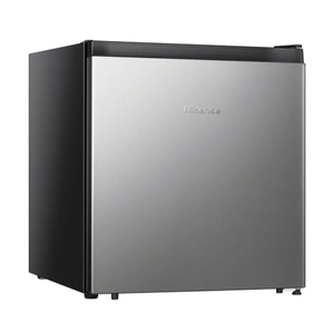 lot 562 image: Hisense 1.6 cu. ft. Compact Refrigerator