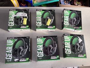 lot 516 image: LOT of 6 RIG 300 PRO HX Xbox Gaming Headset for Xbox Series XS, Xbox One, PlayStation, Nintendo Switch, Mobile & PC, Black