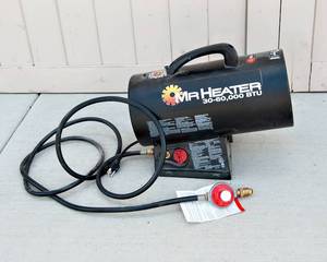 lot 25 image: Propane Heater