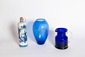 lot 167 image: Blue Glassware Lot