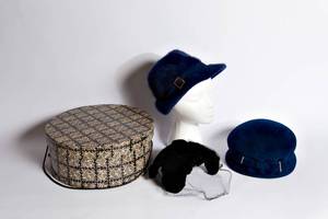 lot 169 image: Vintage Hat Lot