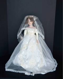 lot 113 image: Vintage Wedding Doll #3