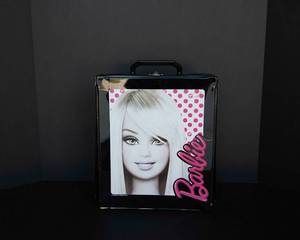 lot 93 image: Barbie Carrying Case