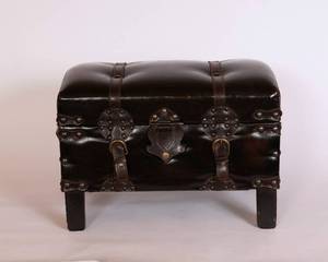 lot 30 image: Black Vinyl Stool