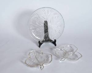 lot 115 image: Glass Dishes