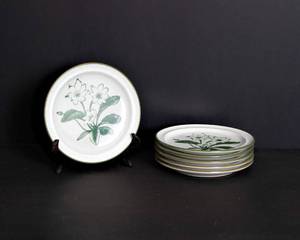 lot 130 image: Vintage Noritake Stoneware Mountain Flowers Dessert Plates