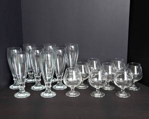 lot 200 image: Pilsner Glasses and Brandy Snifter Glasses