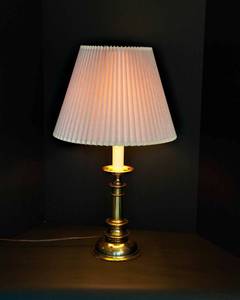 lot 211 image: Gold Table Lamp