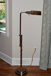lot 13 image: Brass Floor Reading Lamp