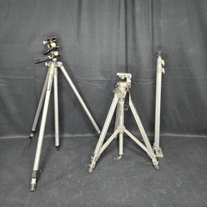 lot 92 image: Set of 3 Vintage Velbon Camera Tripods - Lightweight Aluminum